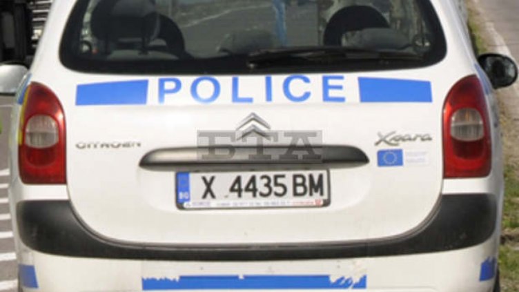 Задържан е мъж, предложил подкуп на полицаи в Минерални бани