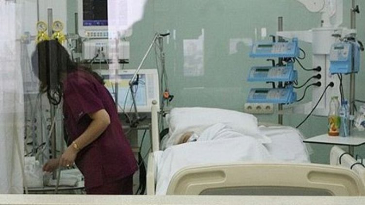 Подпийнала тийнейджърка посегна на токсиколози