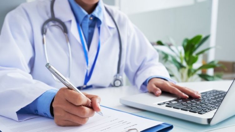 Е-здравеопазване, но не сега, не и скоро. Хартиената рецепта остава!