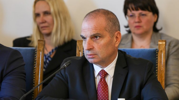 Караджов: Ще привлечем частен инвеститор да развива пристанищните терминали Варна-запад и Варна-изток