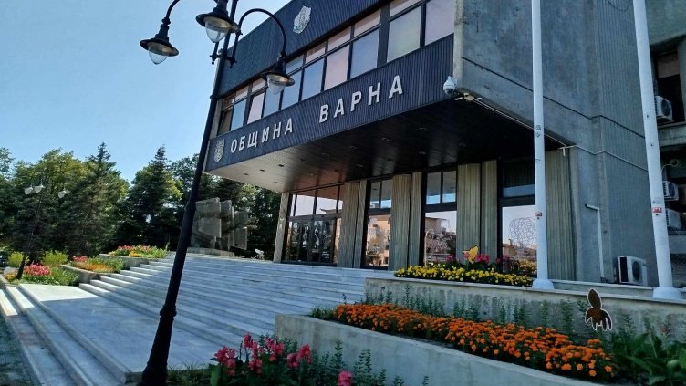 Варненци вече могат да заплащат данъка върху превозните средства за 2026 г.
