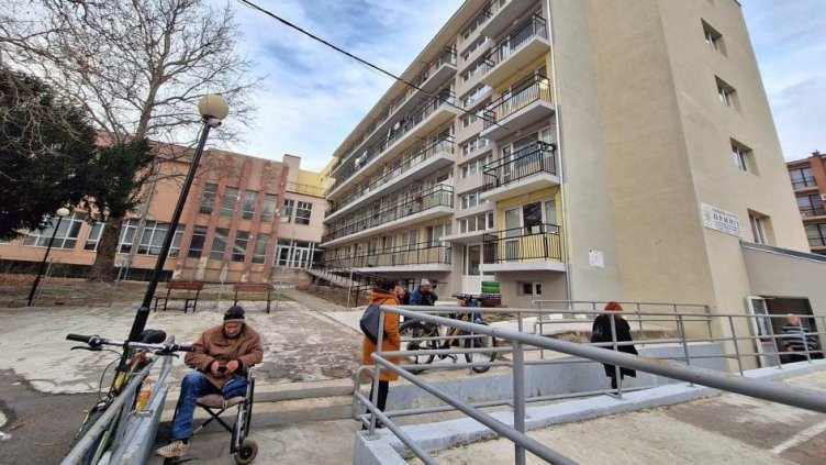 Няма зъзнещи бездомници по улиците на Варна