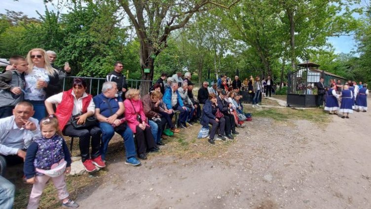 “Владиславово" празнува 4 дни