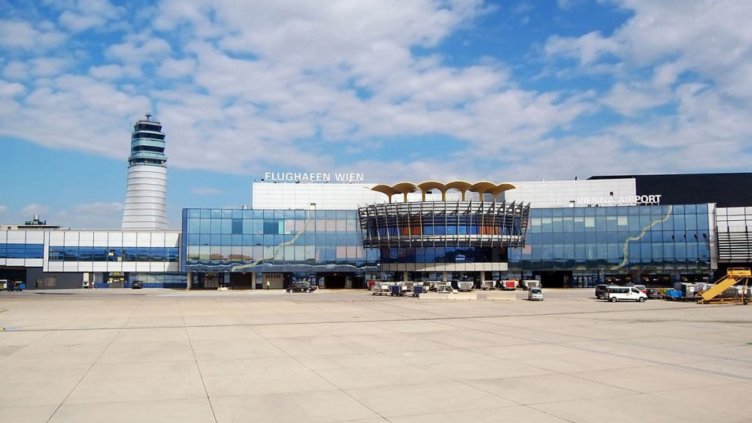 Летището във Виена отваря за самолети от и за България