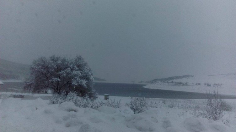 Обявиха жълт код за силен вятър и във Варна