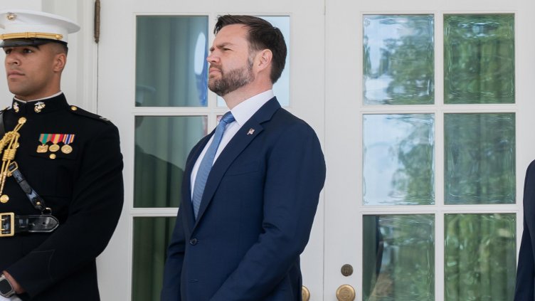 Джей Ди Ванс: Всеки план за край на войната трябва да запазва украинския суверенитет и да е приемлив за двете страни