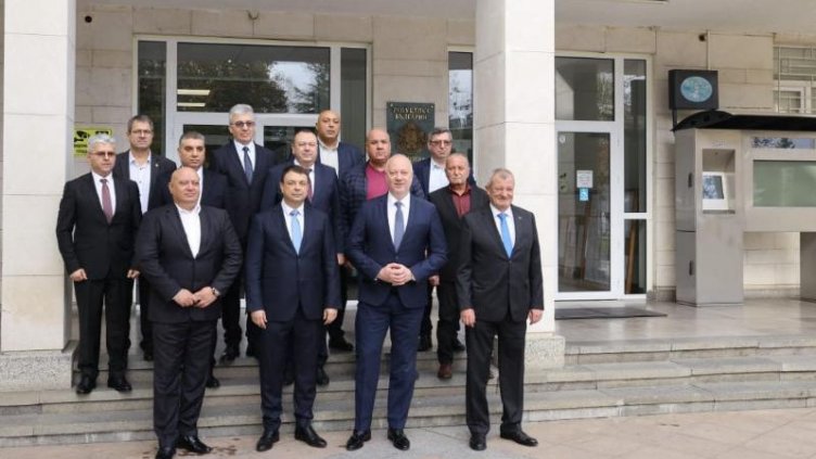 Росен Желязков се срещна в Силистра с кметове от областта/Снимка: МС