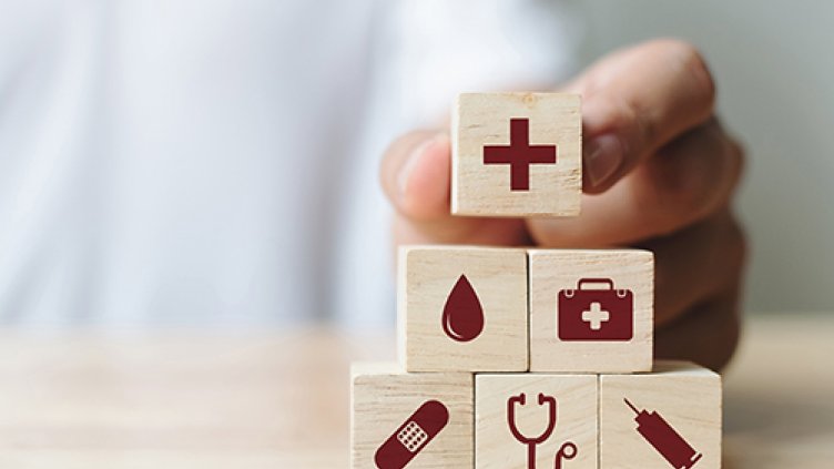 Един от 10 работещи със здравна застраховка