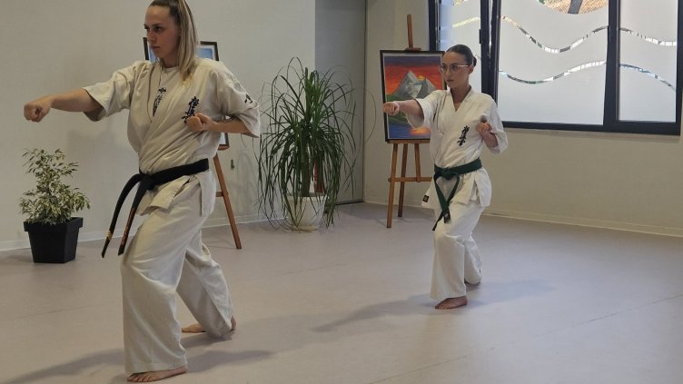 Варненското VII СУ „Найден Геров“ бе домакин на проява от кампанията „Не на агресията“