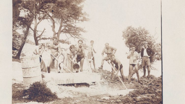 Непознатата история: За ангарията, трудовата повинност, самооблагането, бригадите и изграждането на пътищата в България