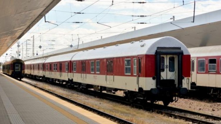 Спипаха двама, "брали" кабел в района на „Стара гара - Варна"