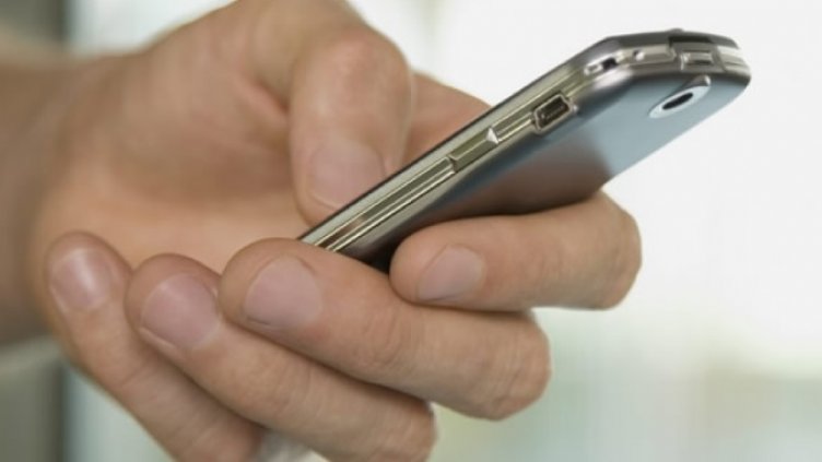 Чопленето в телефона е опасно за мозъка, сочи ново проучване