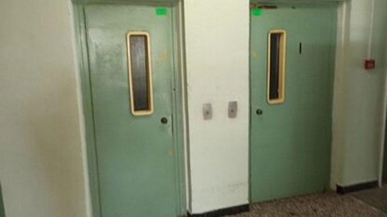 Общината търси фирма за ремонт и обслужване на асансьори и платформи в обществени сгради