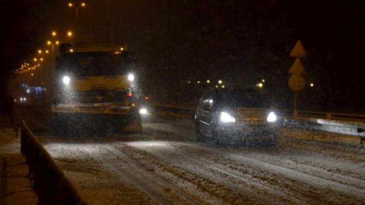 130 снегорина на два пъти чистиха София