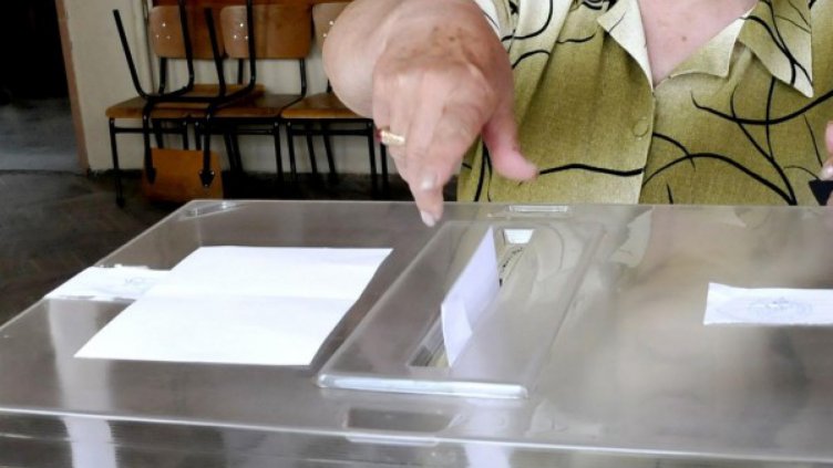 Нови кметове: 6 от ГЕРБ, БСП и ДПС с по 2-ма