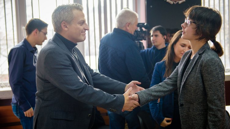 Министър Москов посети МУ-Варна 