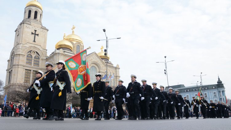 Варна чества 146 г. от Освобождението на България (Снимки)