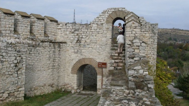 Кабинетът готви повече от 200 млн. лв. за „обновяване” на паметници на културата