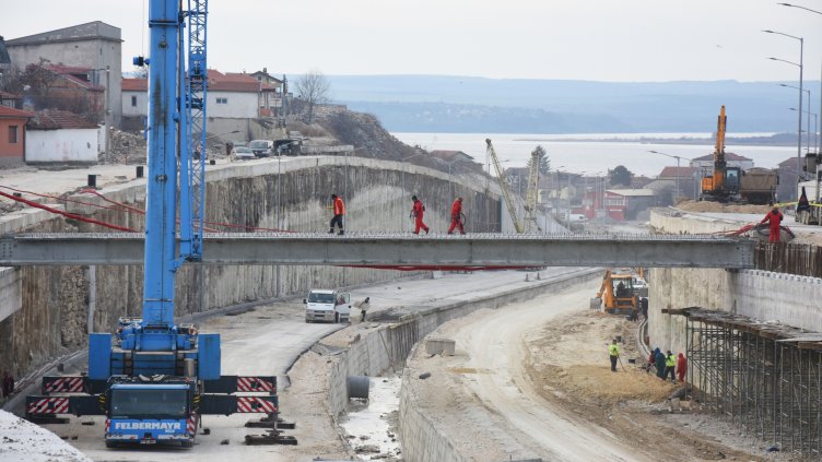 Мост ще свързва улиците “Княз Черкаски“ и „Свобода“ над бул. „Левски“ (СНИМКИ)