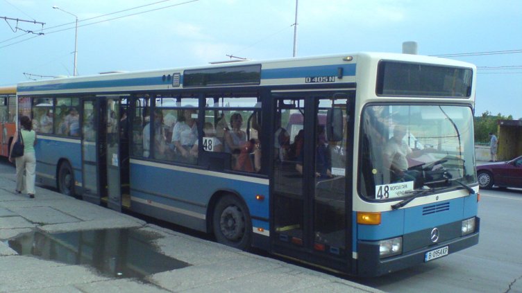 Бракуват старите автобуси във Варна