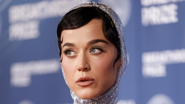 Кейти Пери излетя в космоса