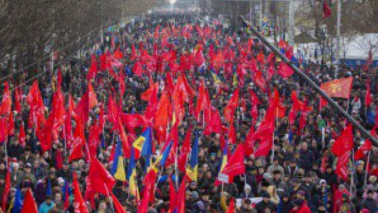 30 0000 молдовци поискаха предсрочни избори 