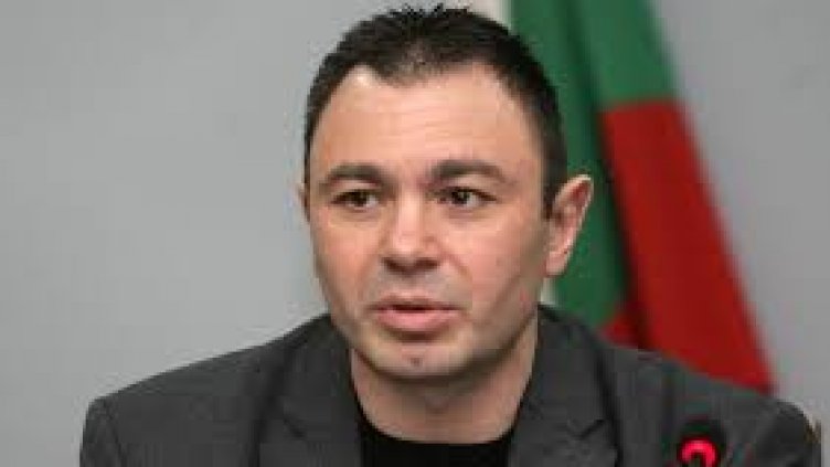 МВР: Умишлено се организират опашки пред банките