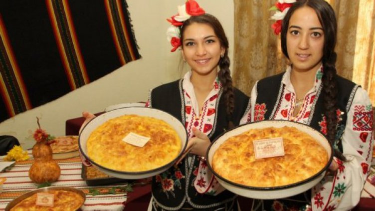 Кулинарно състезание: Майстори приготвяха най-вкусната баница