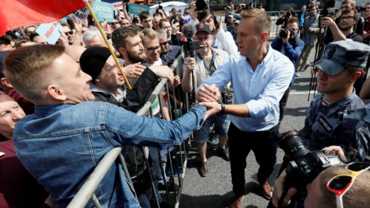 10 000 в Москва скандират: Русия ще бъде свободна!  
