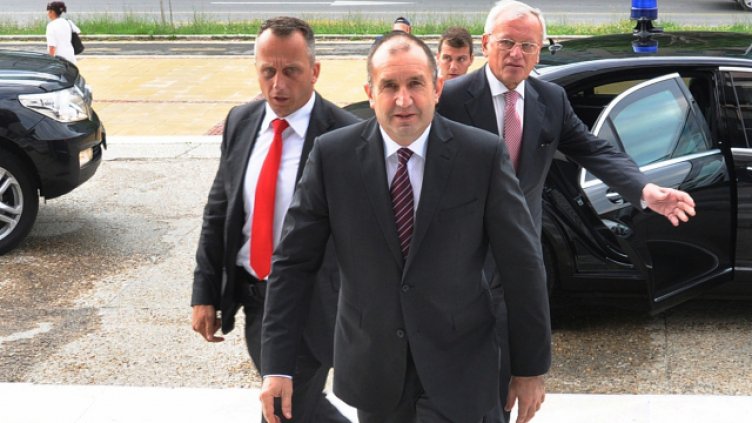 Президентът Радев заминава за Лондон за срещата на НАТО