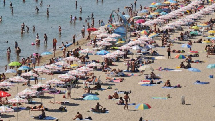 Нарушения след нарушения по морето, лъжат ни със звездите