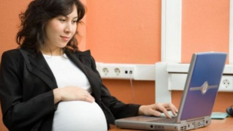 Увеличават се майките студентки