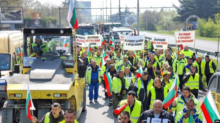 Внимание шофьори: Затварят АМ "Хемус" от и към Варна в сряда за