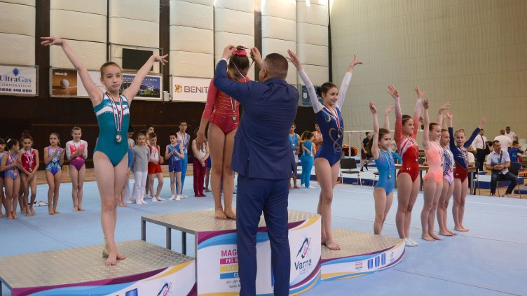 Наградиха победителите в Държавното първенство по спортна гимнастика във Варна