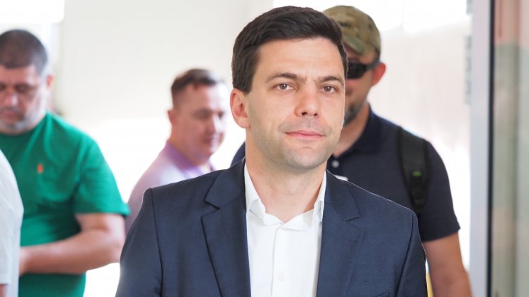 Никола Минчев сам ще поиска да му свалят имунитета