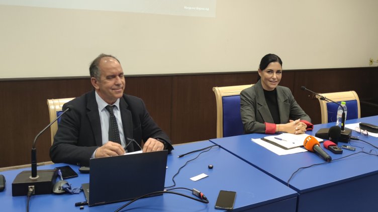 Уникално съоръжение отваря крайморската алея и плажовете във Варна за жителите и гостите на града (СНИМКИ)