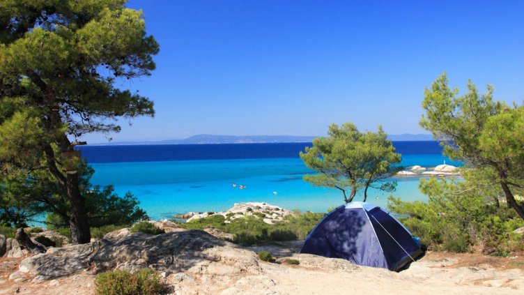 Българи и румънци масово на къмпинг в Гърция