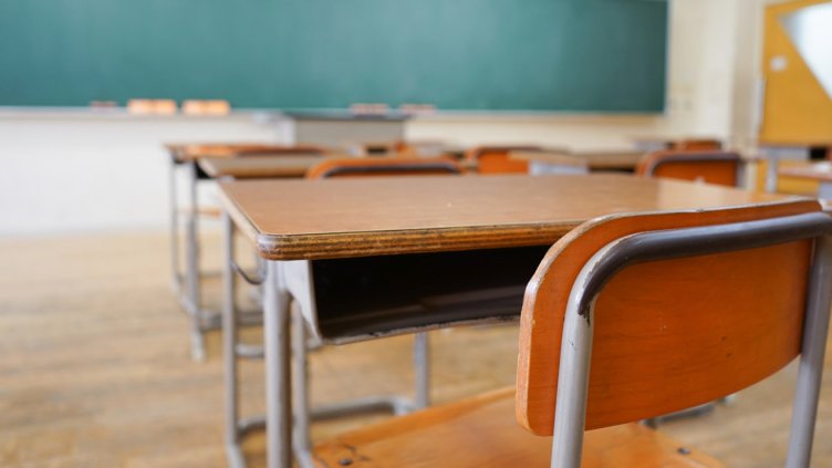 Закриват езиковата в Търговище - няма ученици