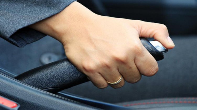 Как сами да ремонтираме ръчната спирачка на автомобила