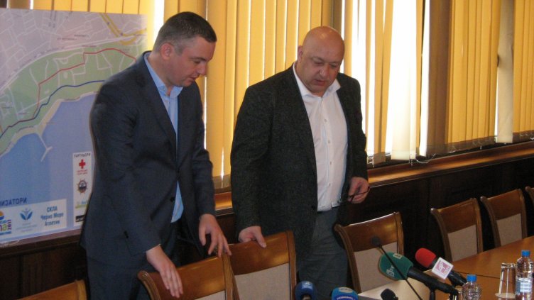 Спортният министър и кметът представиха маратона “Варна”