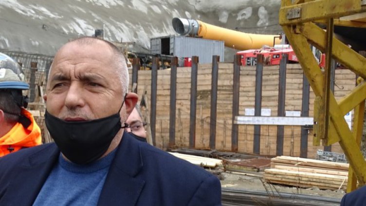 Борисов: Обмисляме отпадане на извънредното положение преди 13 май