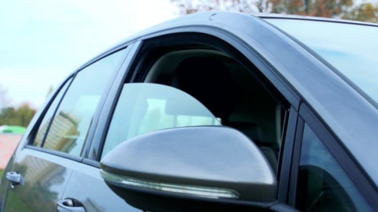 Прозорецът на колата не се затваря? Вижте какво да направите