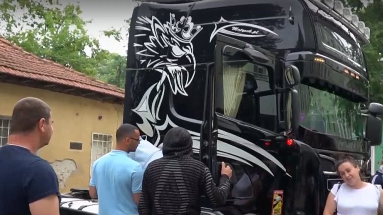 Изписаха бебето на починалата родилка в Русе