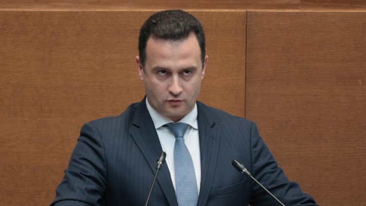 Министър обясни призините за назначението на Румен Спецов