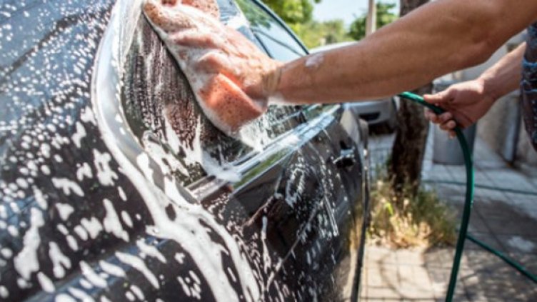 Зимата, вижда й се края, но преди да си иде - 6 неща, които да видим по колата