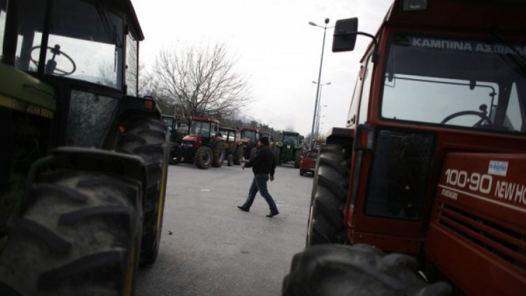 До 19 ч ще стане ясно дали гръцките фермери ще блокират Кулата