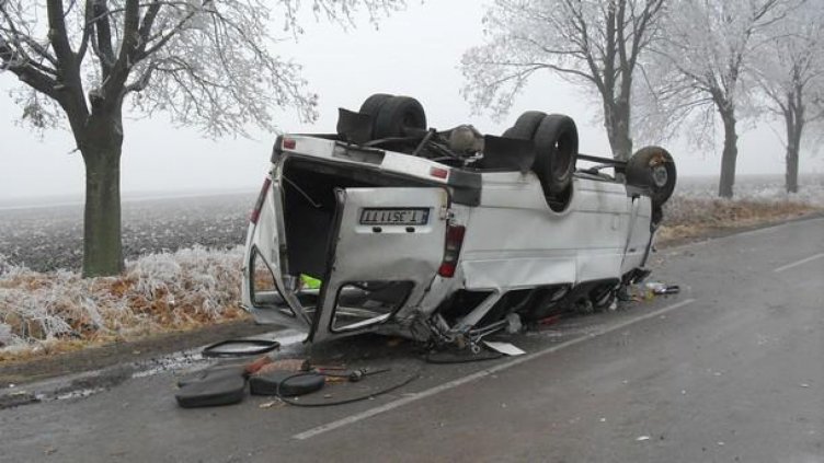 Почитаме жертвите на пътно-транспортни произшествия 