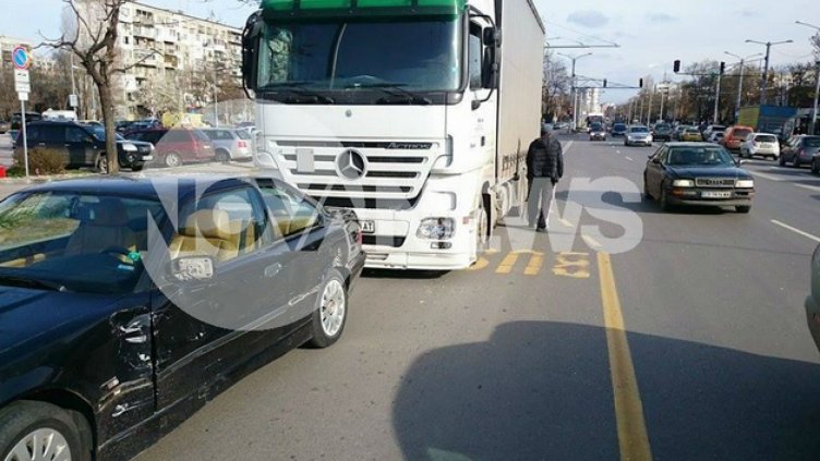 Ренета Инджова катастрофира