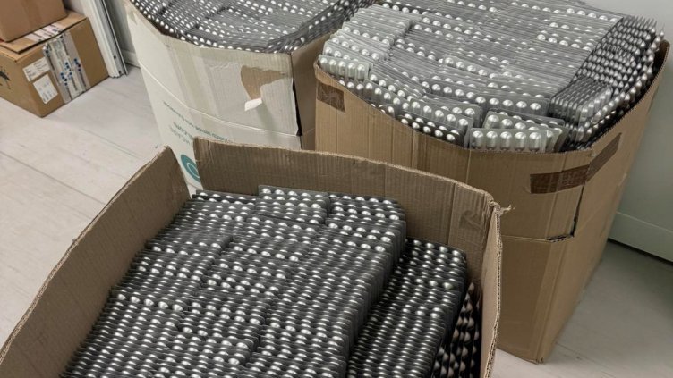 Откриха съмнителен пробиотик, приготвен за разпространение в аптечната мрежа