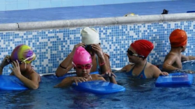 Милиони левове са източени за фиктивни почивки на ученици